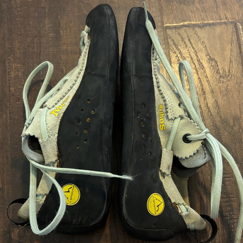 La Sportiva Mint Green and Black Climbing Shoes - Picture 5 of 9